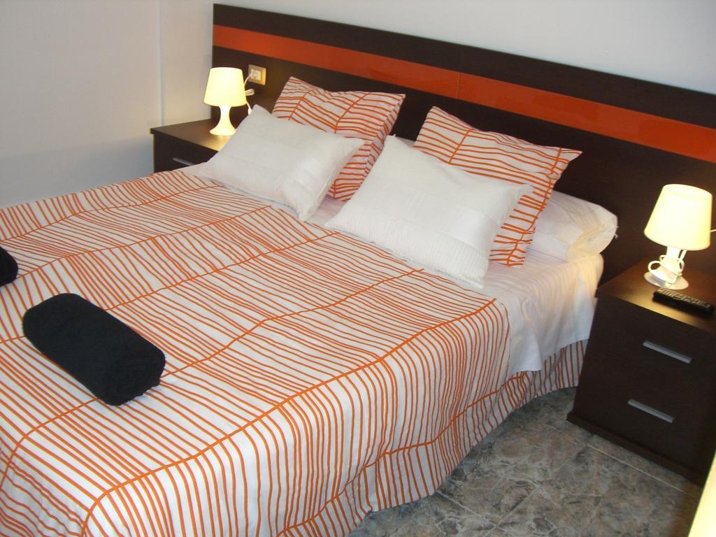 Pension Aqua Rooms Portomarin Bagian luar foto